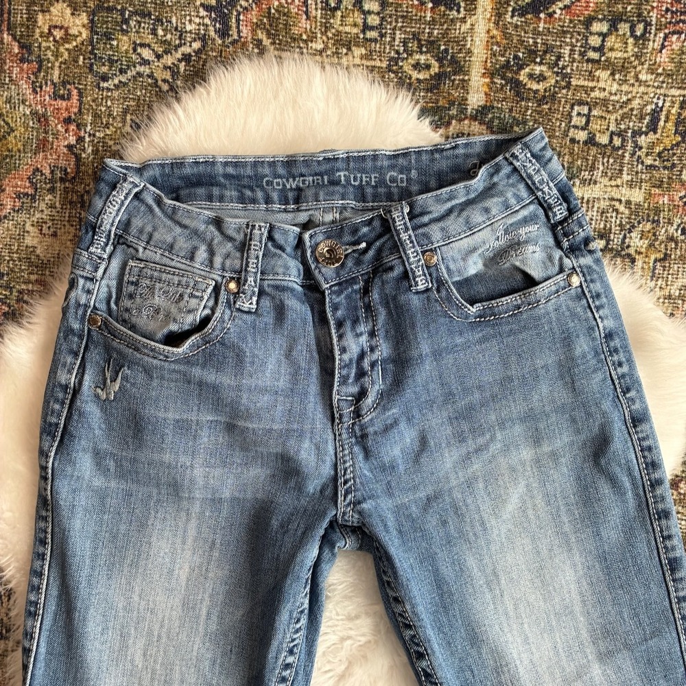 Cowgirl Tuff Co Women Blue Western Bootcut Split Hem Jeans Medium Wash 26x29 - Picture 2 of 12